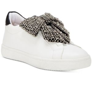 Lyst
Inc Beline Bow Sneakers